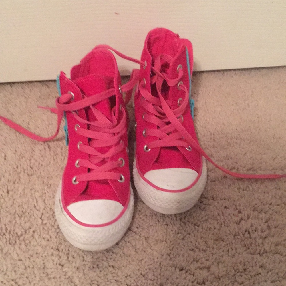 Converse high tops pink